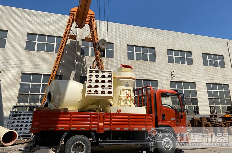 紅星機器小型磨粉機發(fā)貨 紅星機器小型磨粉機發(fā)貨