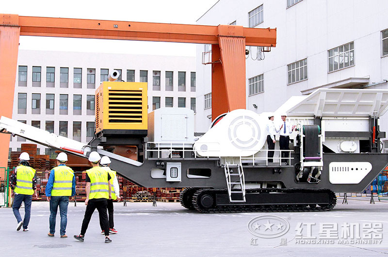 用戶來廠考察，有業(yè)務(wù)經(jīng)理現(xiàn)場報價